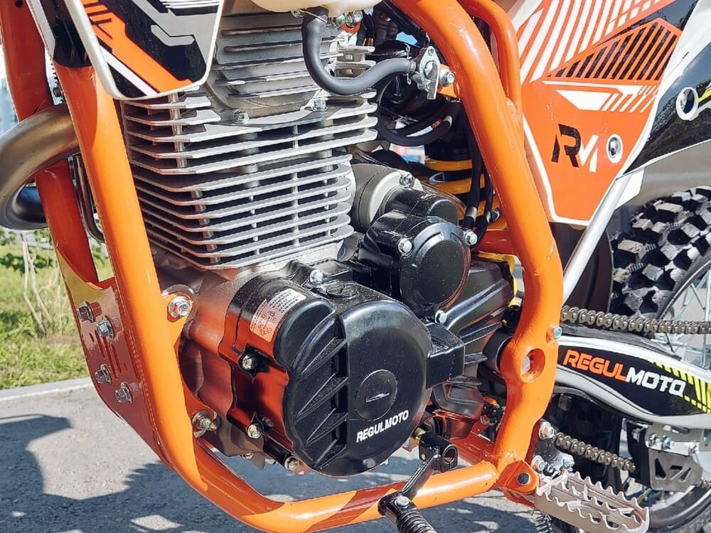 Мотоцикл Regulmoto ATHLETE 250 19/16 в Новосибирске