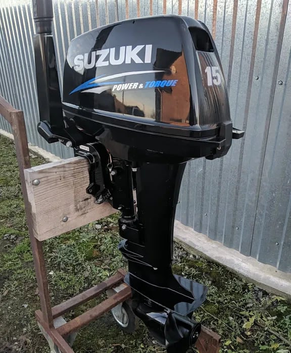 2х-тактный лодочный мотор SUZUKI DT15AS Б/У в Новосибирске