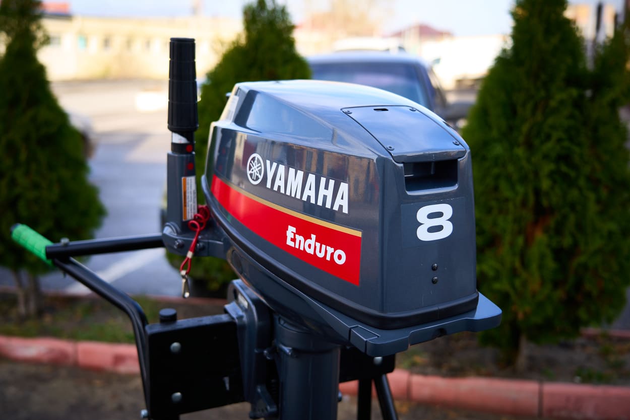 2х-тактный лодочный мотор YAMAHA E8DMHS Б/У в Набережных Челнах