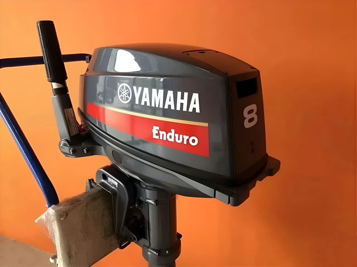 2х-тактный лодочный мотор YAMAHA E8DMHS Б/У в Воронеже