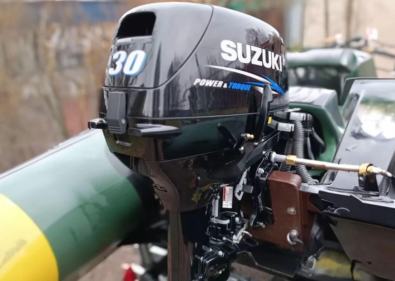 2х-тактный лодочный мотор SUZUKI DT30S Б/У в Хабаровскe