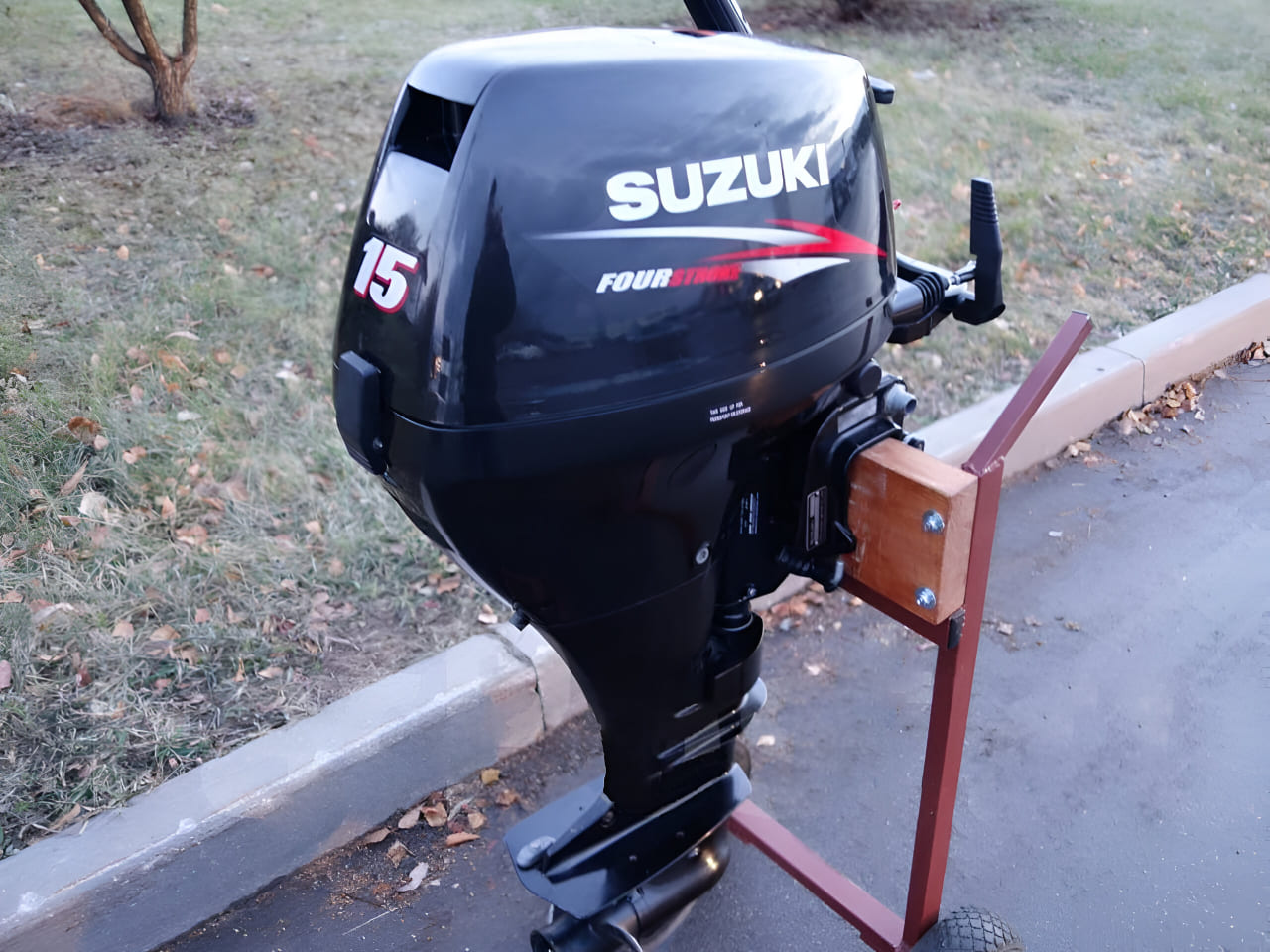 4х-тактный лодочный мотор SUZUKI DF15AS Б/У в Тюмени