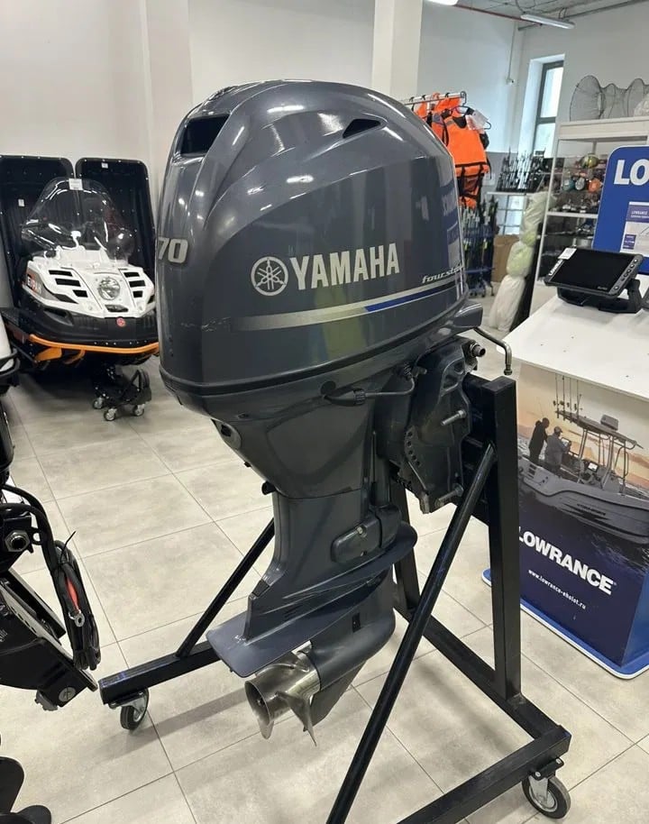 4х-тактный лодочный мотор YAMAHA F70 AETL Б/У в Новосибирске