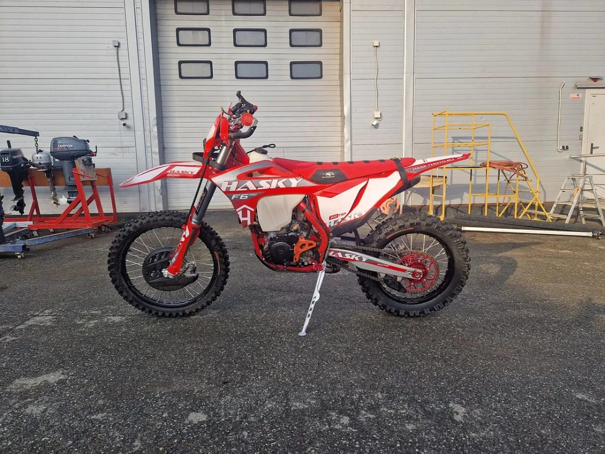 Мотоцикл кроссовый эндуро HASKY F6 Pro Racing 174NB 300 2023 Б/У в Новосибирске
