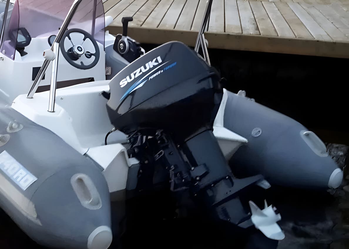 2х-тактный лодочный мотор SUZUKI DT40WRS Б/У в Воронеже