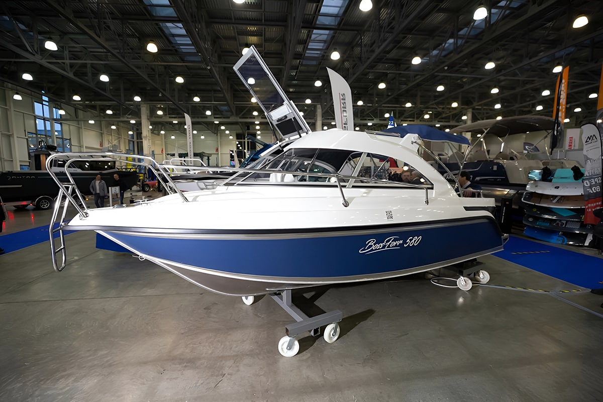 Катер-лодка алюминиевая BOSSFORR 580 HT в Кемерово